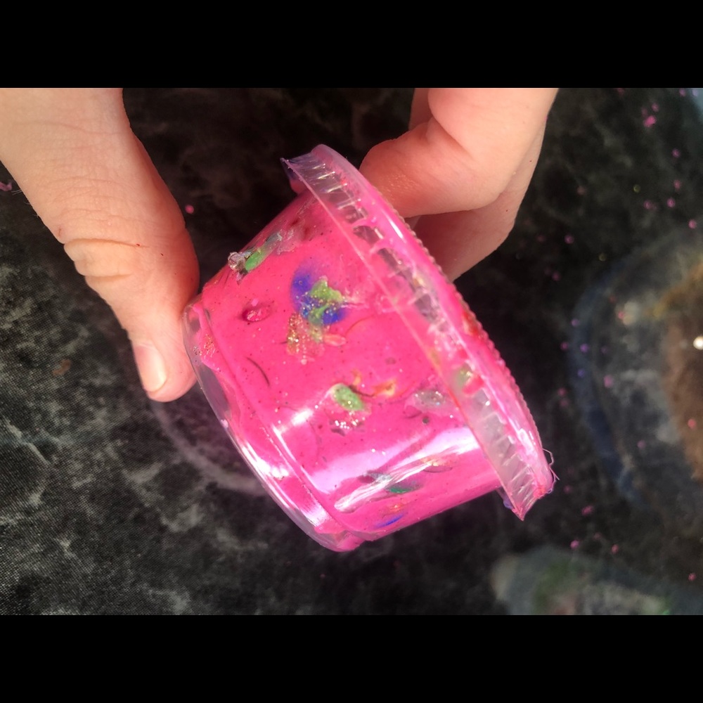 FREE SLIME TO THIS FIRST PERSON WHO BUYS FROM SHOP